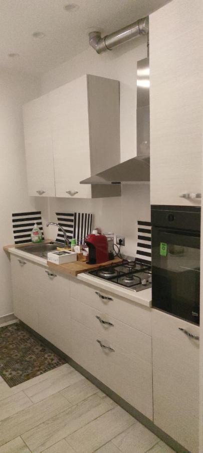 Guest House Via Milano Catanzaro Bagian luar foto